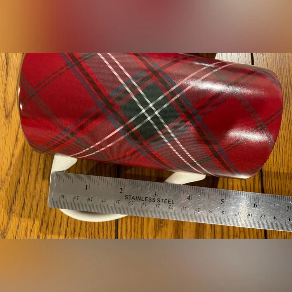 Excellent Used Condition Williams Sonoma Red Tartan Tall Mugs (set of 2)